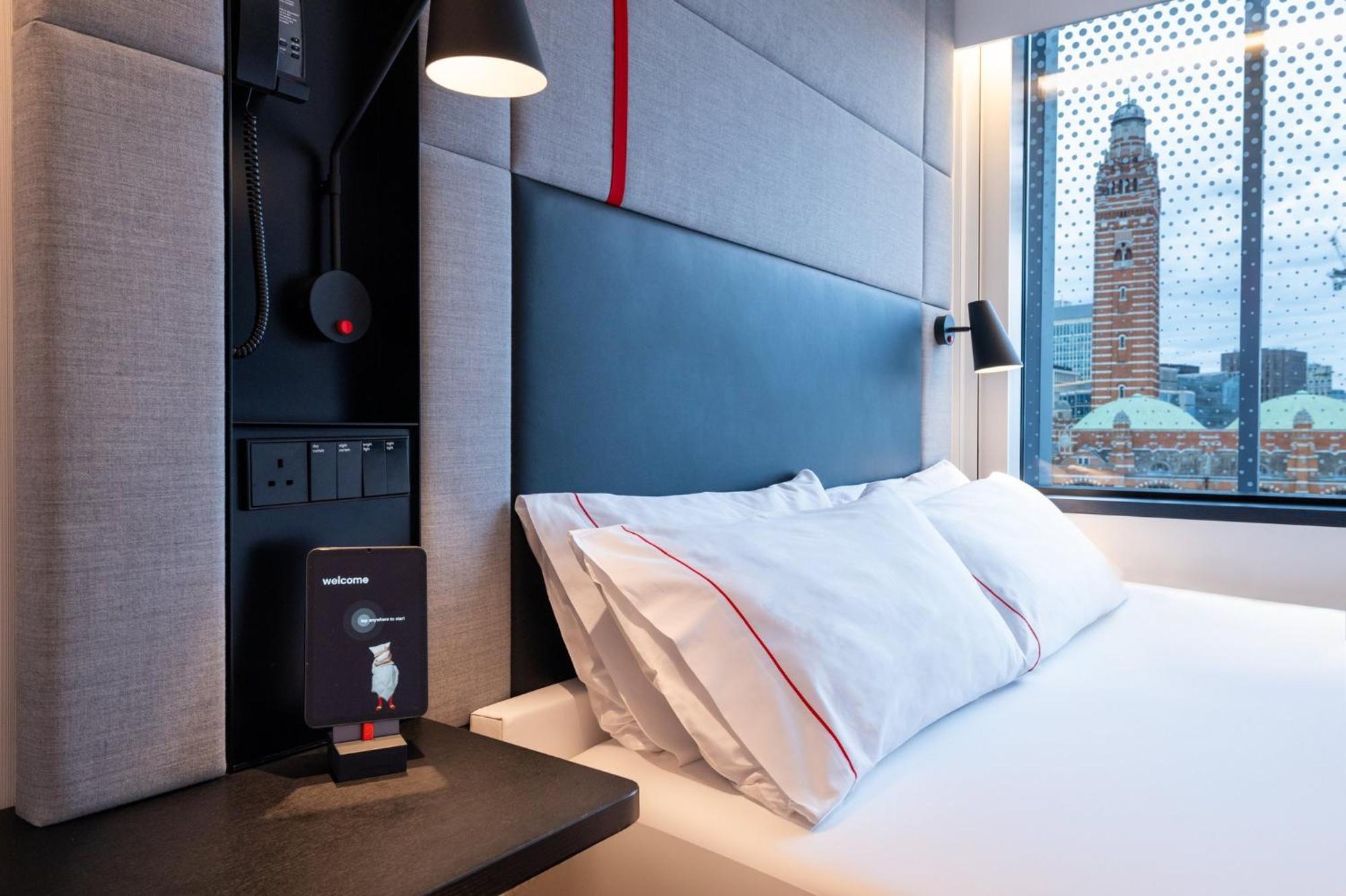 Hotel Citizenm London Victoria Station Exterior foto